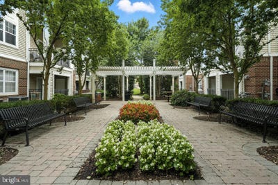 /international/us/12909-centre-park-circle-herndon-va-110101459980/?lang=de