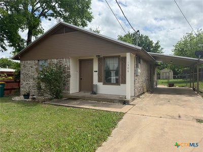 /international/us/1506-saint-louis-street-gatesville-tx-110107260387/