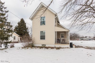/international/us/21082-westwood-drive-strongsville-oh-110104275992/