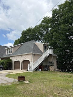 /international/us/103-durham-road-dover-nh-110108709806/