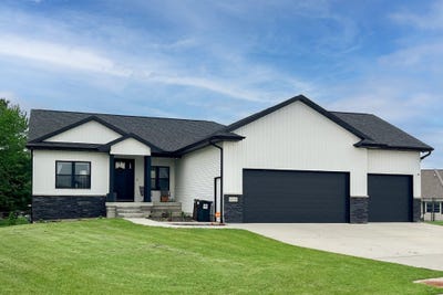 /international/us/2303-prairie-lane-ia-110108480578/