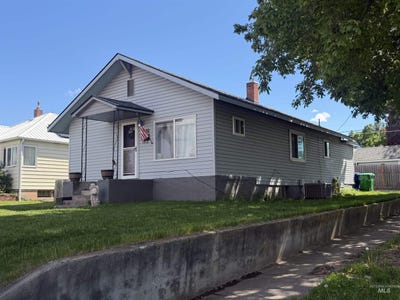 /international/us/1602-14th-ave-lewiston-id-110106948808/