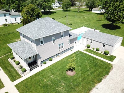 /international/us/301-w-2nd-street-gilman-il-110107895413/