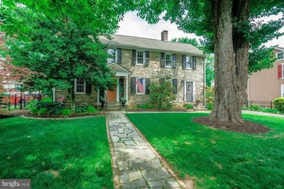 /international/us/311-w-maple-avenue-langhorne-pa-110108737935/