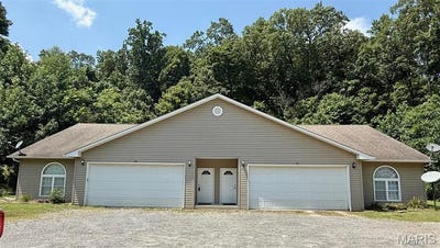 /international/us/164-168-waller-lane-cape-girardeau-mo-110101240691/?lang=id