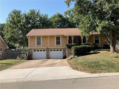 /international/us/212-hillcrest-road-belton-mo-110120136409/