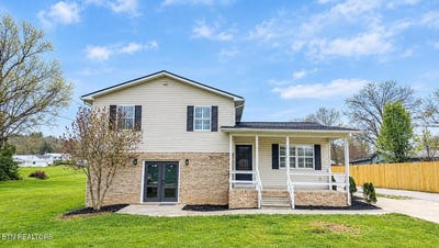 /international/us/724-w-3rd-ave-oneida-tn-110120039372/