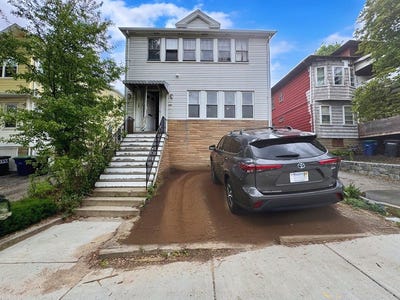 /international/us/269-alewife-brook-parkway-somerville-ma-110108858533/