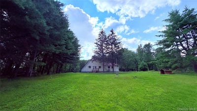 /international/us/107-pinewood-road-cochecton-ny-110107003394/