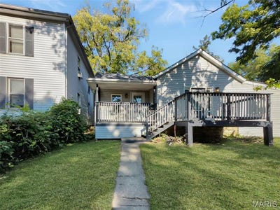 /international/us/806-n-2nd-street-de-soto-mo-110110255912/