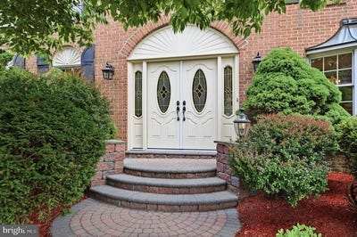 /international/us/1001-meridian-way-yardley-pa-110108933590/