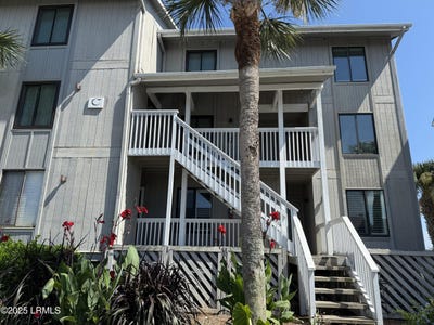 /international/us/6-cedar-reef-drive-st-helena-island-sc-110100833486/