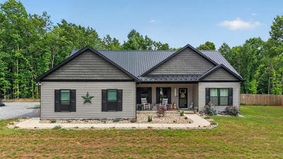 /international/us/4320-lewis-ford-road-brookneal-va-110108901850/