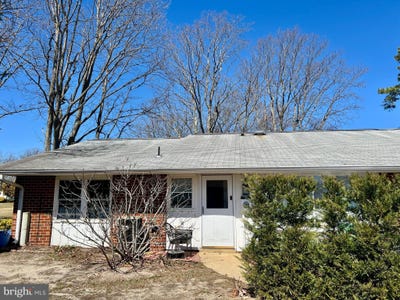 /international/us/1028-shetland-drive-lakewood-nj-110099010843/
