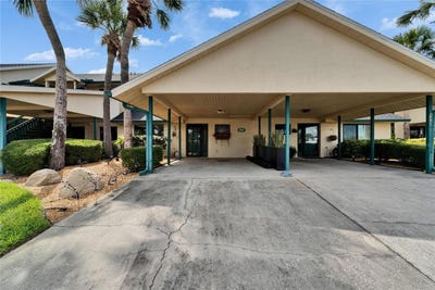 /international/us/644-yardarm-drive-apollo-beach-fl-110099858704/
