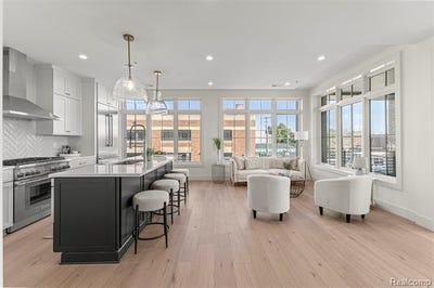 /international/us/156-n-center-unit-301-northville-mi-110108121469/