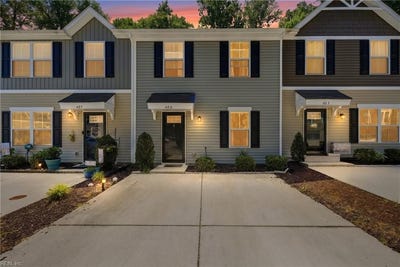 /international/us/404-lakeview-cove-smithfield-va-110108635624/