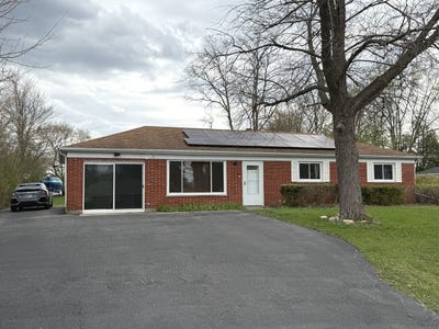 /international/us/27-e-14th-place-lombard-il-110107825104/