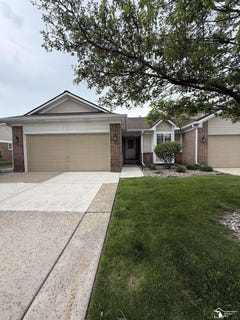 /international/us/21883-patriot-street-brownstown-mi-110107908984/