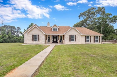 /international/us/407-n-pecan-st-woodville-tx-110107688363/