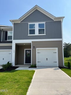 /international/us/428-peaceful-mdws-drive-graham-nc-110109713125/
