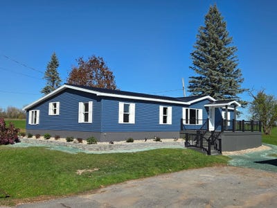 /international/us/744-county-route-33-madrid-ny-110120772152/