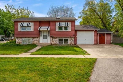 /international/us/1126-columbia-avenue-belvidere-il-110107821023/
