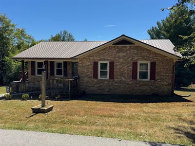 /international/us/125-cherokee-drive-morgantown-ky-110102101990/