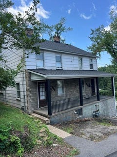 /international/us/4462-4th-st-bethel-park-pa-110095042462/
