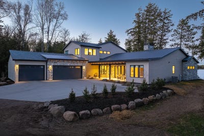 /international/us/7670-wheeler-island-rd-three-lakes-wi-110107435688/