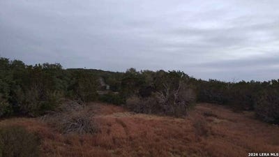 /international/us/116-leona-ranch-rd-brackettville-tx-110110252595/