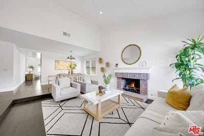 /international/us/5921-e-avenida-arbol-anaheim-ca-110107341330/