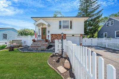 /international/us/511-n-delaware-avenue-lindenhurst-ny-110100898210/