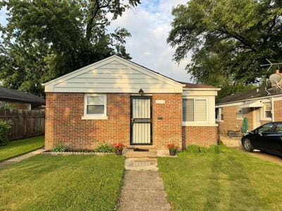 /international/us/12529-s-loomis-street-calumet-park-il-110109006740/