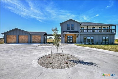 /international/us/8186-s-lone-star-parkway-moody-tx-110103526292/