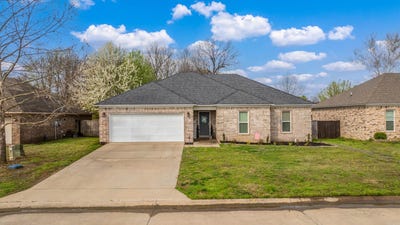 /international/us/27-green-timber-way-vilonia-ar-110108546536/