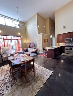 /international/us/2608-erwin-road-durham-nc-110101639707/