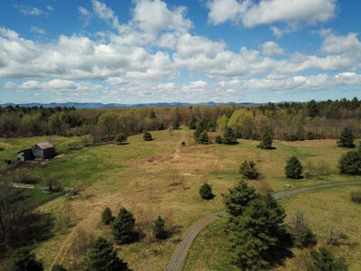 /international/us/667-cemetery-st-brookfield-vt-110107898719/