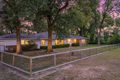 /international/us/7762-us-hwy-271-n-gilmer-tx-110120418470/