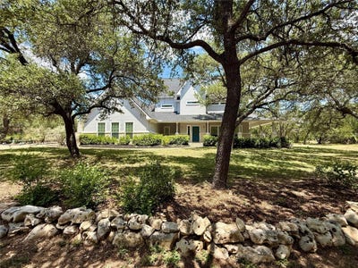 /international/us/670-woodland-dr-driftwood-tx-110109732744/