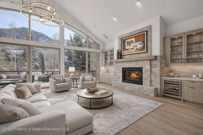 /international/us/990-e-hopkins-avenue-aspen-co-110104124066/