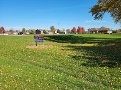 /international/us/appel-springfield-mn-110073000023/