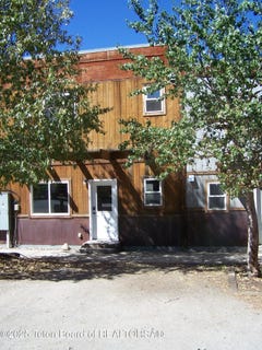 /international/us/62-s-skyline-street-pinedale-wy-110101865844/