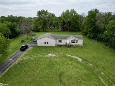 /international/us/617-e-sifford-street-lake-city-ia-110108450234/
