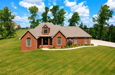 /international/us/282-canyon-drive-london-ky-110108903428/