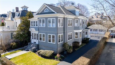 /international/us/75-ayrault-street-newport-ri-110106733575/