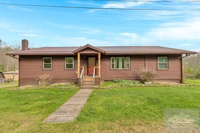 /international/us/244-evans-place-princeton-wv-110108911231/