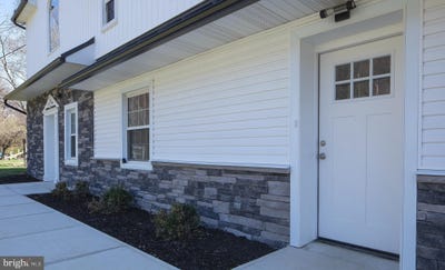 /international/us/481-sample-bridge-road-enola-pa-110098676063/