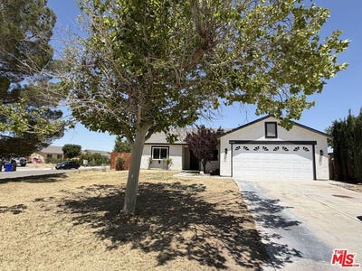 /international/us/10424-peach-ct-adelanto-ca-110108333829/
