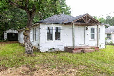 /international/us/2226-n-vine-magnolia-ar-110108409917/